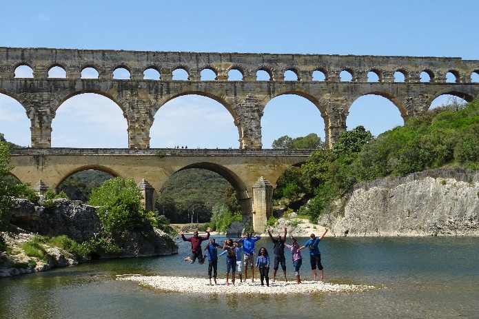 NRT group at Pont du Gard